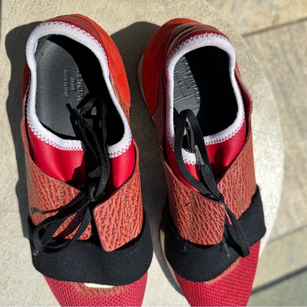 Balenciaga Rare Colorway Race Runner Sneakers Modern Athletic Design Men’s 8. - Picture 7 of 8